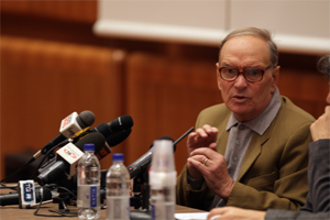 A Ennio Morricone il Premio Chaplin Azzurro Scipioni 2010