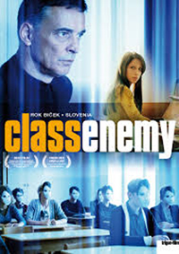L'AngoLo StraNieRo - CLASS ENEMY
