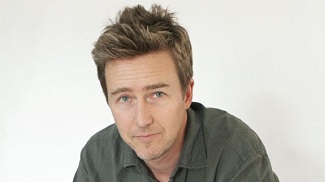 LOCARNO 68 - A Edward Norton lExcellence Award Mot & Chandon