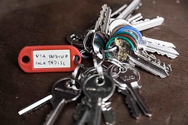 Dopo quattro anni di chiusura riaprono le porte del Cinema Troisi