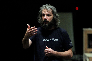 LA CURA DEL TEATRO - Tomi Janezic, Lo psicodramma e il processo creativo