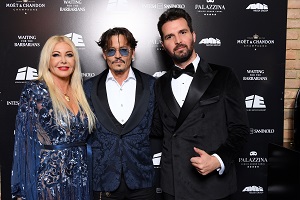 JOHNNY DEPP - E' Johnny Puff nella serie Puffins