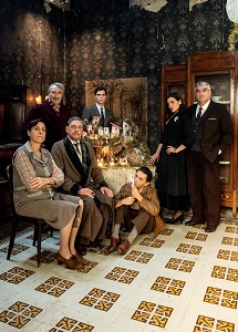 AUGURI...DA CASA CUPIELLO - Ogni giorno contenuti esclusivi dal film, video, foto e gli auguri del cast con Sergio Castellitto, Adriano Pantaleo, Pina Turco, e molti altri