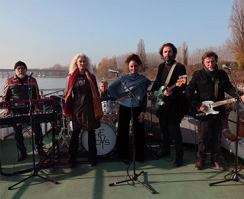 BOYS - Suonare il rock e (non) restare giovani