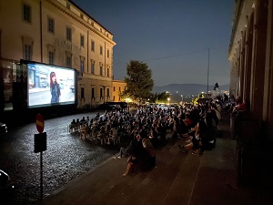 CINEMA SOTTO LE STELLE - A Velletri in Piazza Cesare Ottaviano Augusto