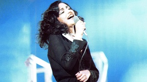 MIA MARTINI, FAMMI SENTIRE BELLA - Il 24 febbraio in prima serata su Rai3