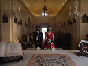SPOSA IN ROSSO - Al cinema dal 4 agosto