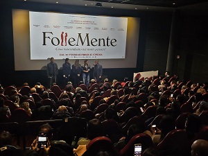 FOLLEMENTE - La commedia romantica di Paolo Genovese continua ad entusiasmare il pubblico e prosegue la sua corsa trionfale al box office