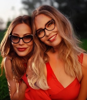 NAIKE RIVELLI feat. ORNELLA MUTI - Per la prima volta insieme in musica, figlia e mamma, reinterpretano 