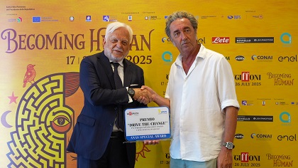 GIFFONI 55 - Paolo Sorrentino premia Anas
