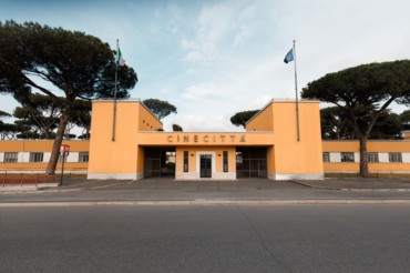 BRUNELLO IL VISIONARIO GARBATO - La premiere inaugura il nuovo Teatro 22, il pi grande degli Studi di Cinecitt