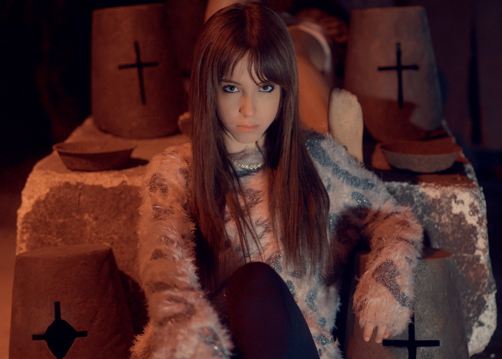 C'ERA UNA VOLTA UNA RAGAZZA UN PO' PAZZA - L�eredit� dell�horror italiano continua: Eva Soavi debutta