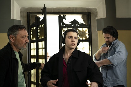 OLTRE LA RADICE - Al via le riprese del corto da regista di Giovanna Sannino