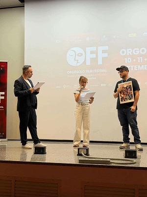 ORGOSOLO FILM FESTIVAL 2 - Menzione Speciale Tziulai per �Lontano dal Centro�.