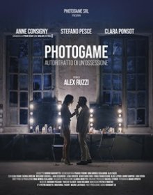 PHOTOGAME - AUTORITRATTO DI UN'OSSESSIONE - Due anteprime e dall'1 ottobre al cinema
