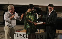 Consegnato a Valentina Lodovini il Premio 