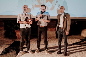 EUGANEA FILM FESTIVAL 18 - Il Premio Crdit Agricole Friuladria - Parco Colli Euganei a Stefano Liberti, regista insieme a Enrico Parenti, di Soyalism