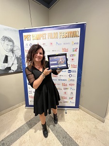 CINZIA SONA - La coniglietta che vince un festival di cinema